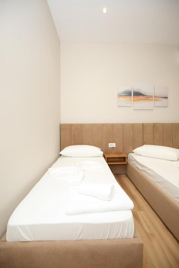 Hotel Amantia Орикум Екстериор снимка